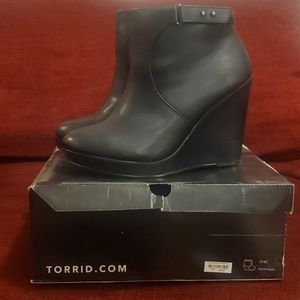 Torrid Black Bootie Wedges size 11